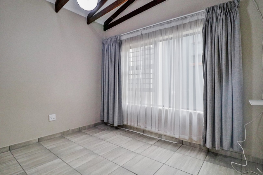To Let 2 Bedroom Property for Rent in Waterkloof North West